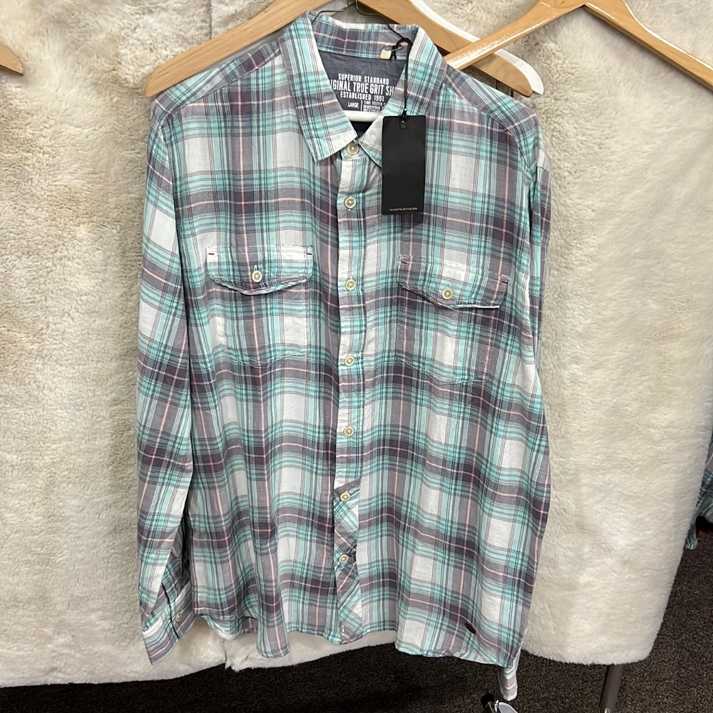 True Grit Men’s Button Down